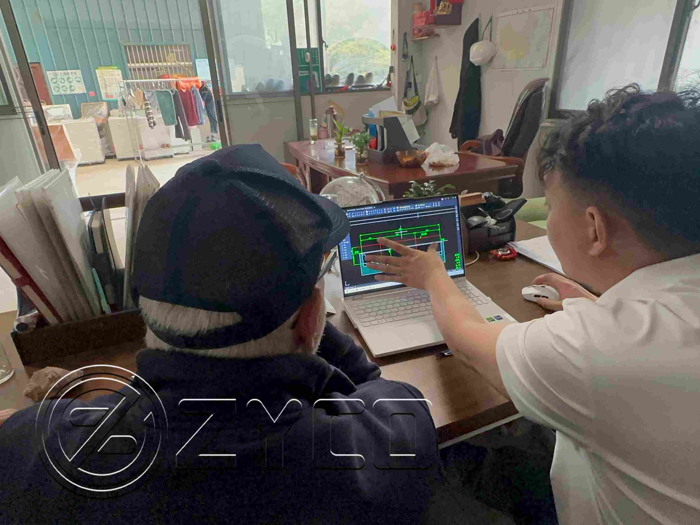 Ordinary hydraulic plate press brake