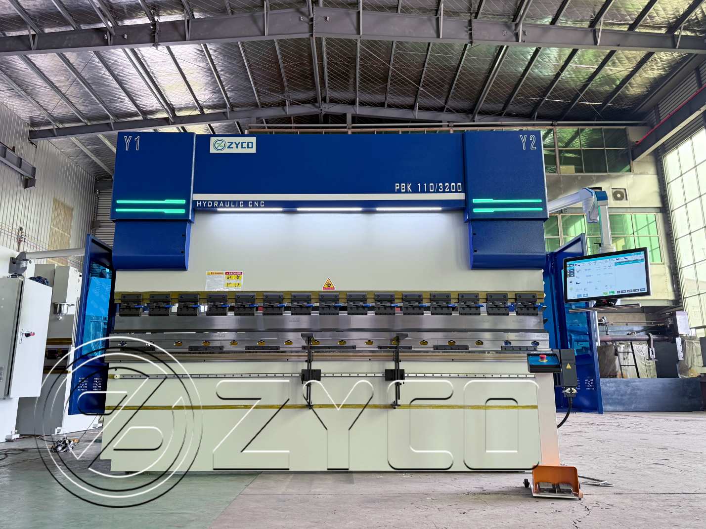 What Is Concentrated Load? Why Short Thick Plates Create Different Bending Conditions